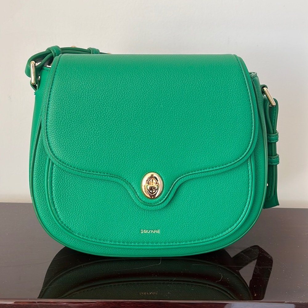 WConcept Indie Designer Square Purse in Kelly green